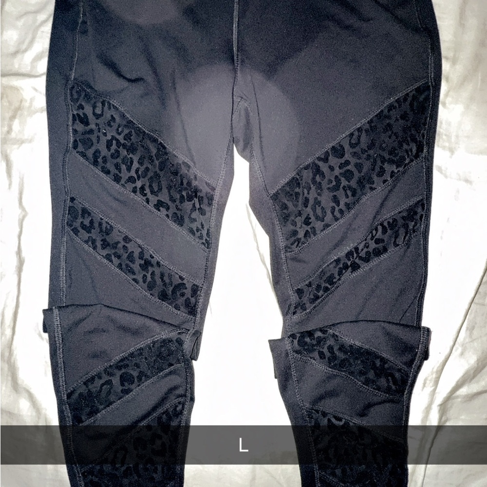 Black Leggings with Leopard Print Accents